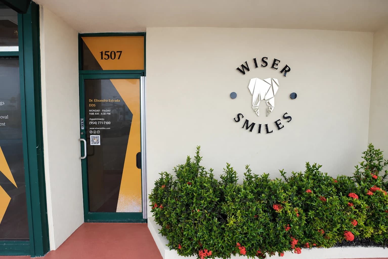 Wiser Smiles Oakland Park office entrance at 1507 E Commercial Blvd